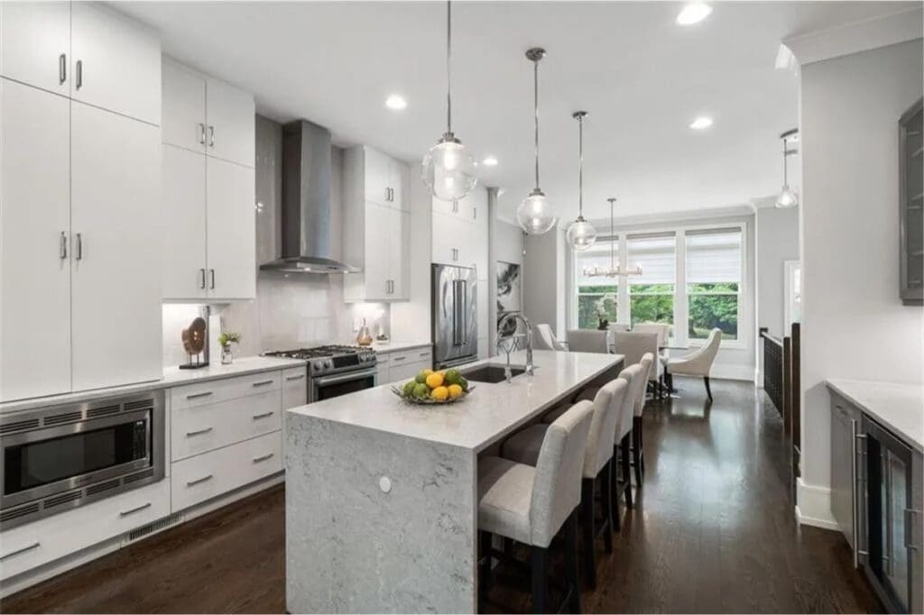 016_Kitchen Island with stools 3555 Blair Cir Blackburn Row Lot 8-min