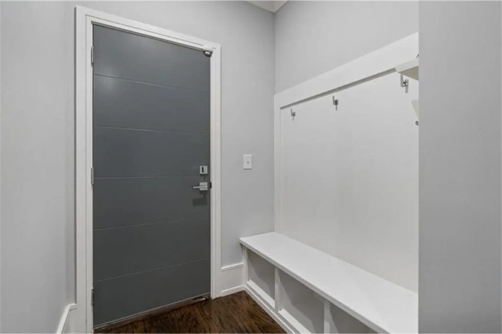 039_drop zone 3555 Blair Cir Blackburn Row Lot 8-min