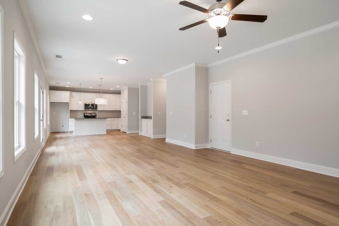 013_409 Vinings Vintage_Abercorn