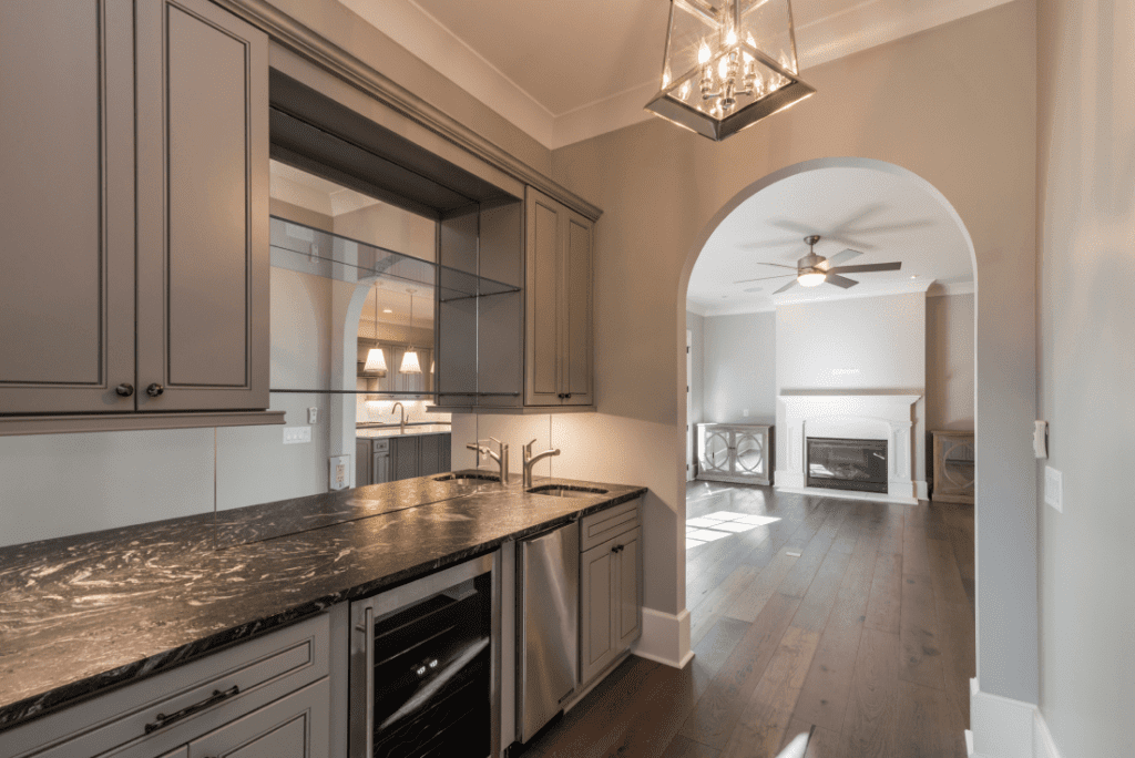 017_1726-Buckhead-Ln-Atlanta-30324-129-min