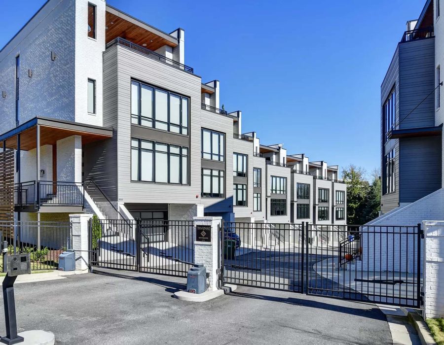 001 photo Blvd at Lenox