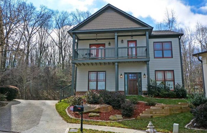 001_1381 Park Trace exterior front