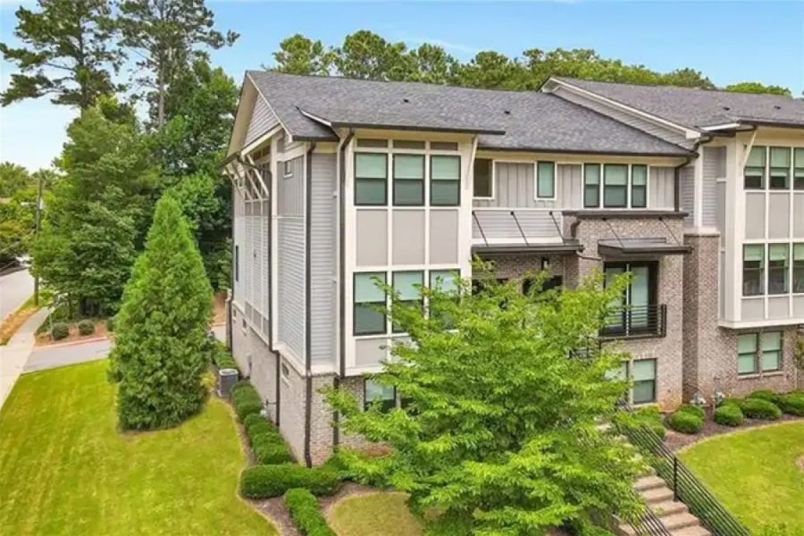 001_Exterior corner 3571 BR-min