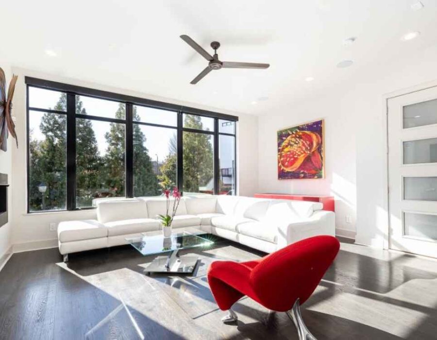 003_LR with Entrance 910 Lenox Blvdboulevard