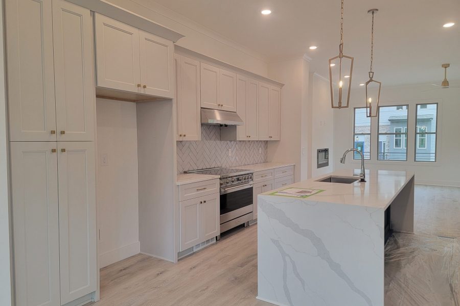 004_20241107_124806_Kitchen To LR