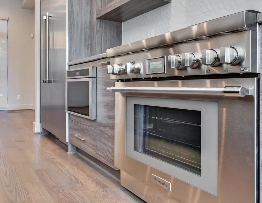 006_Kitchen oven 908 Lenox Blvdboulevard-min