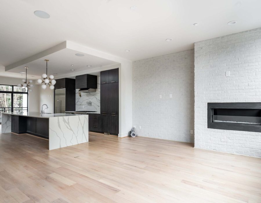 008_Entrance looking at K and LR