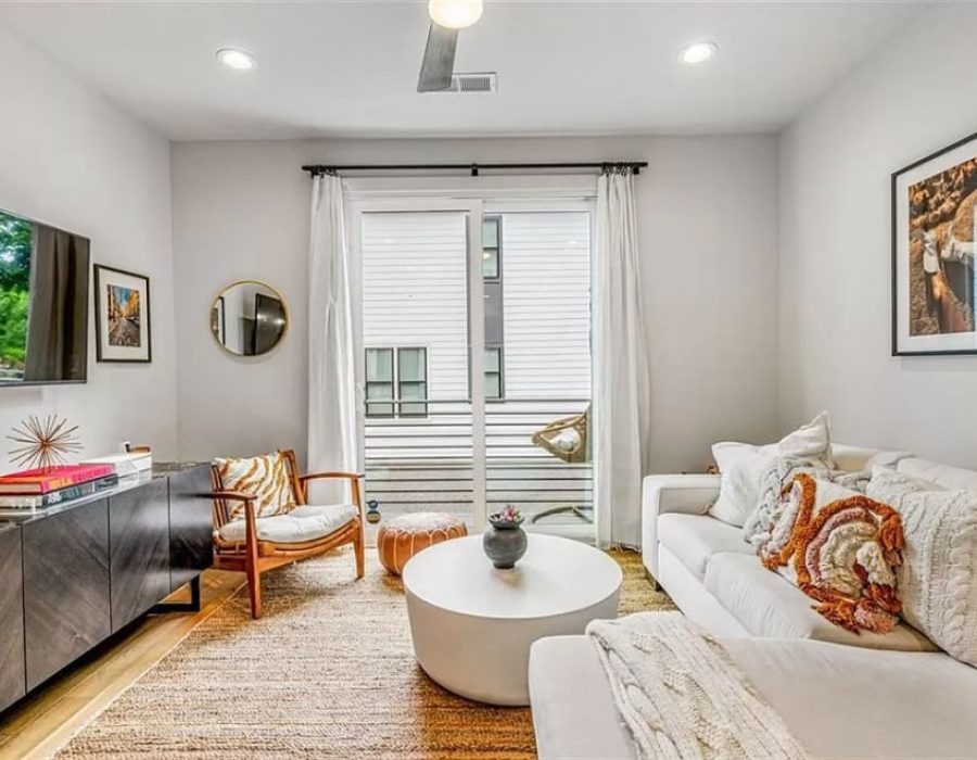 009_May 8 LR window-min