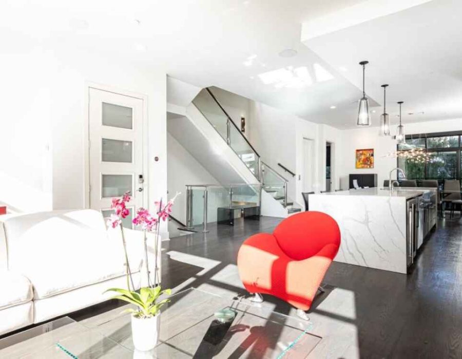 011_LR to Kitchen 910 Lenox Blvdboulevard