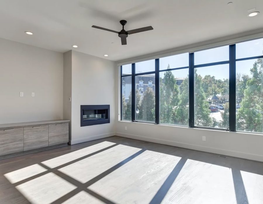 011_Living Room empty 908 Lenox Blvdboulevard-min