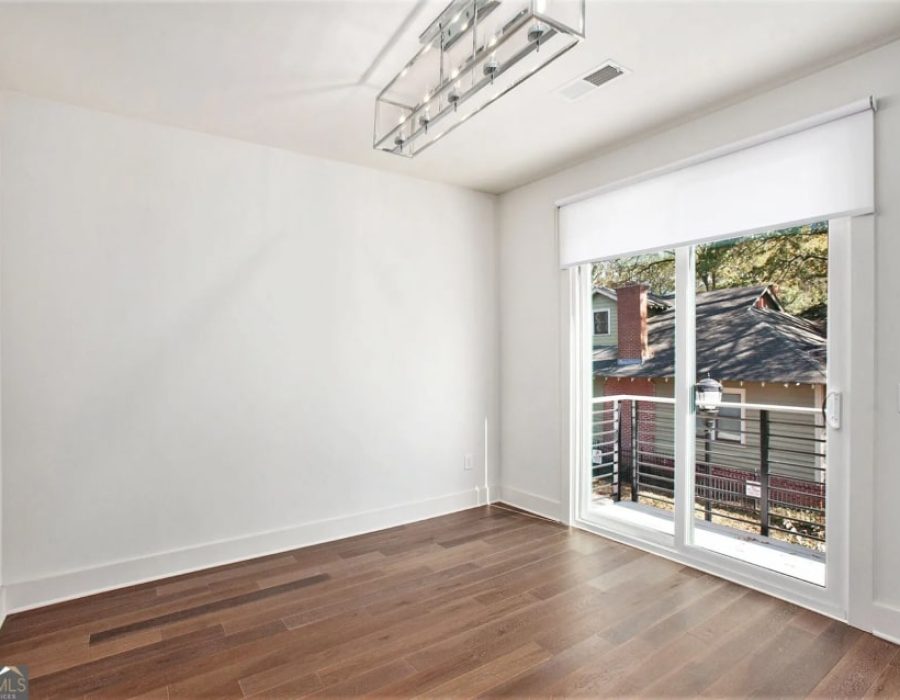 012_unit 1 dining room-min