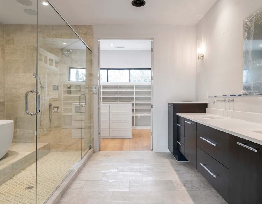 015_Primary Bathroom_1.18-01211