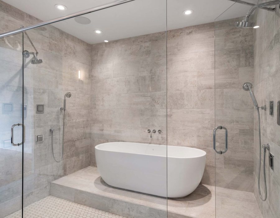 016_Primary Shower Huge_1.18-01218