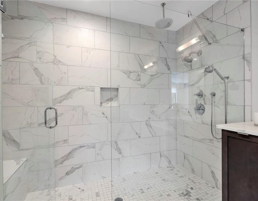 020_Primary Shower 912 Lenox BlvdBoulevard-min