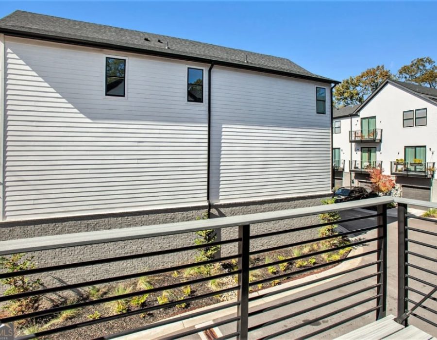 023_unit 1 view from balcony-min