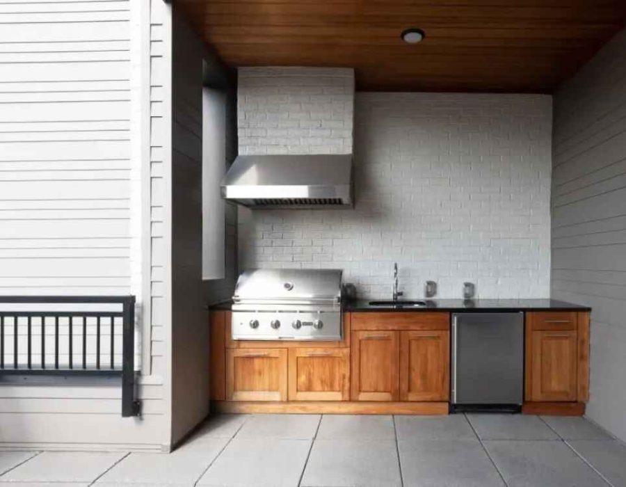 033_Deck kitchen close up 906 Lenox Blvdblvd