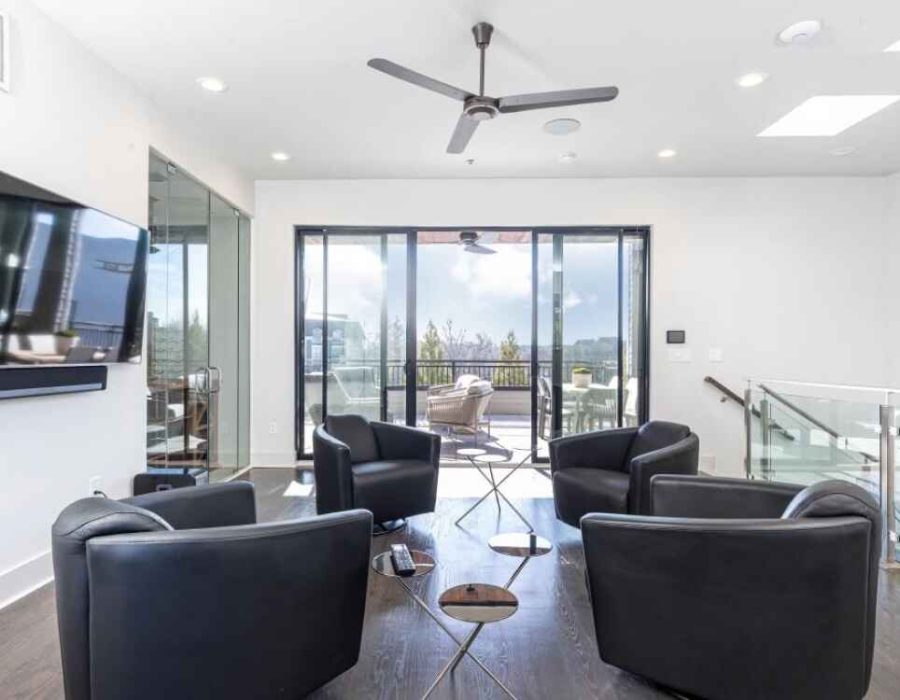 033_Loft Seating 910 Lenox Blvdboulevard