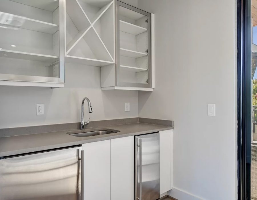 033_Wet Bar 908 Lenox Blvdboulevard-min