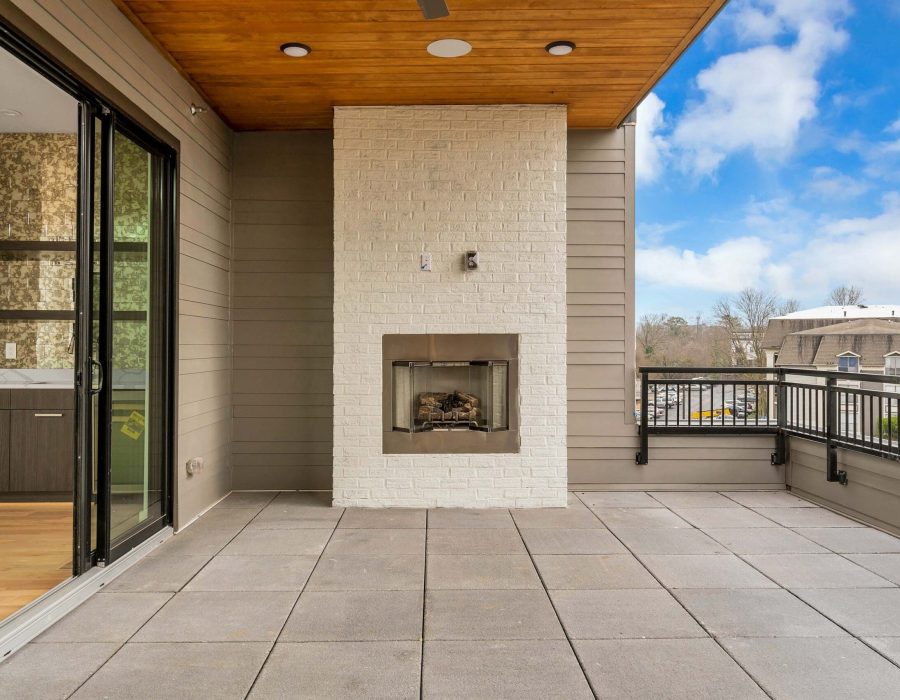 034_Back Deck Fireplace_1.18-01191