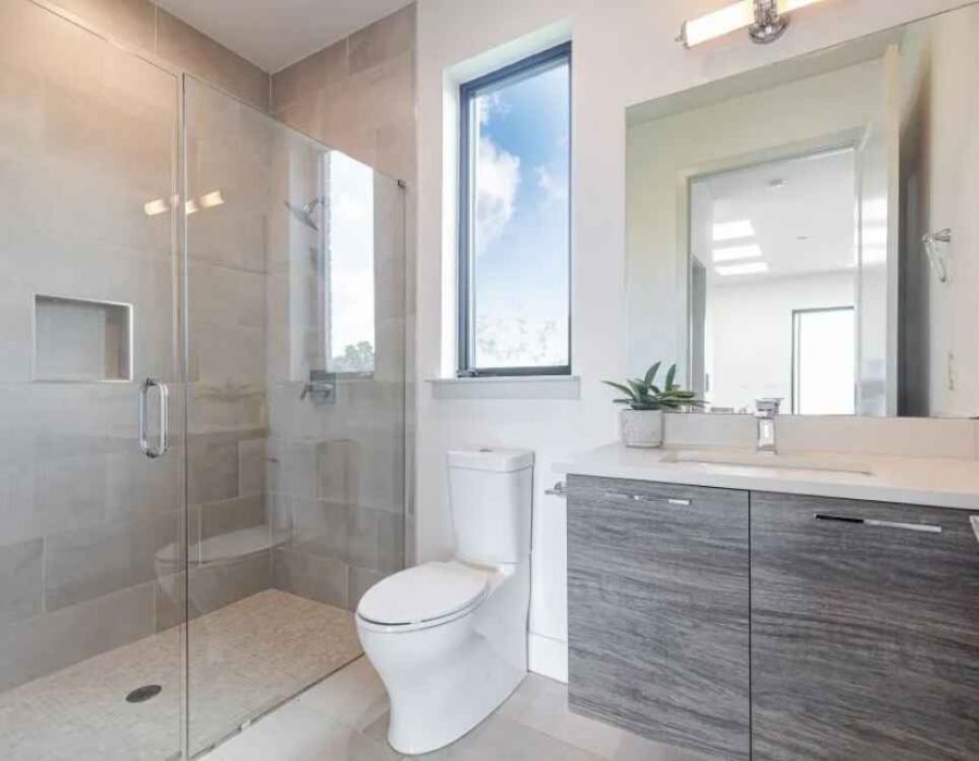 034_basement bathroom 906 Lenox Blvdblvd