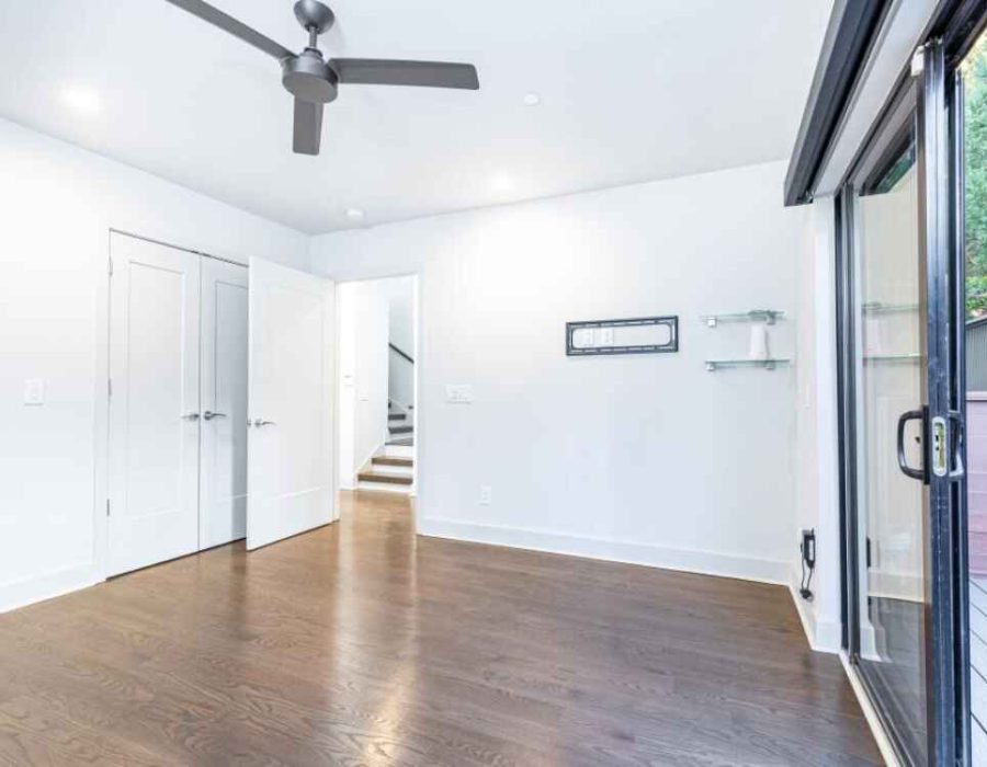 044_Basement Bedroom to closet 910 Lenox Blvdboulevard