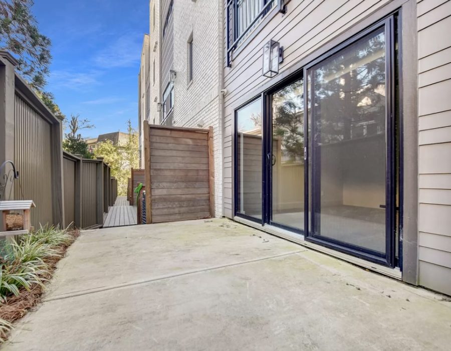 044_Basement Patio empty 908 Lenox Blvdboulevard-min