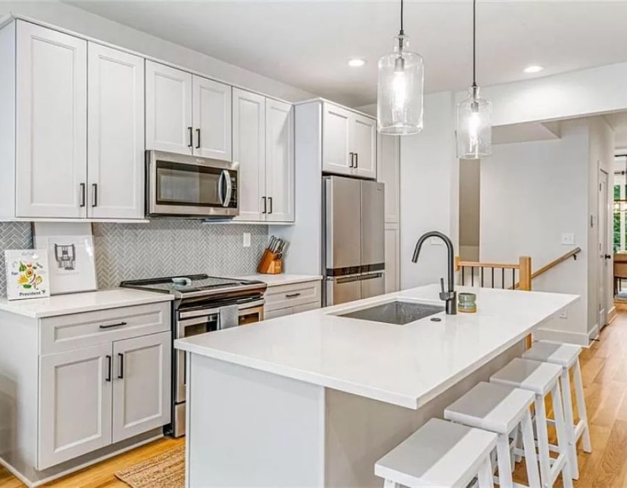 HEADER image_May unit 8 Kitchen 1-min